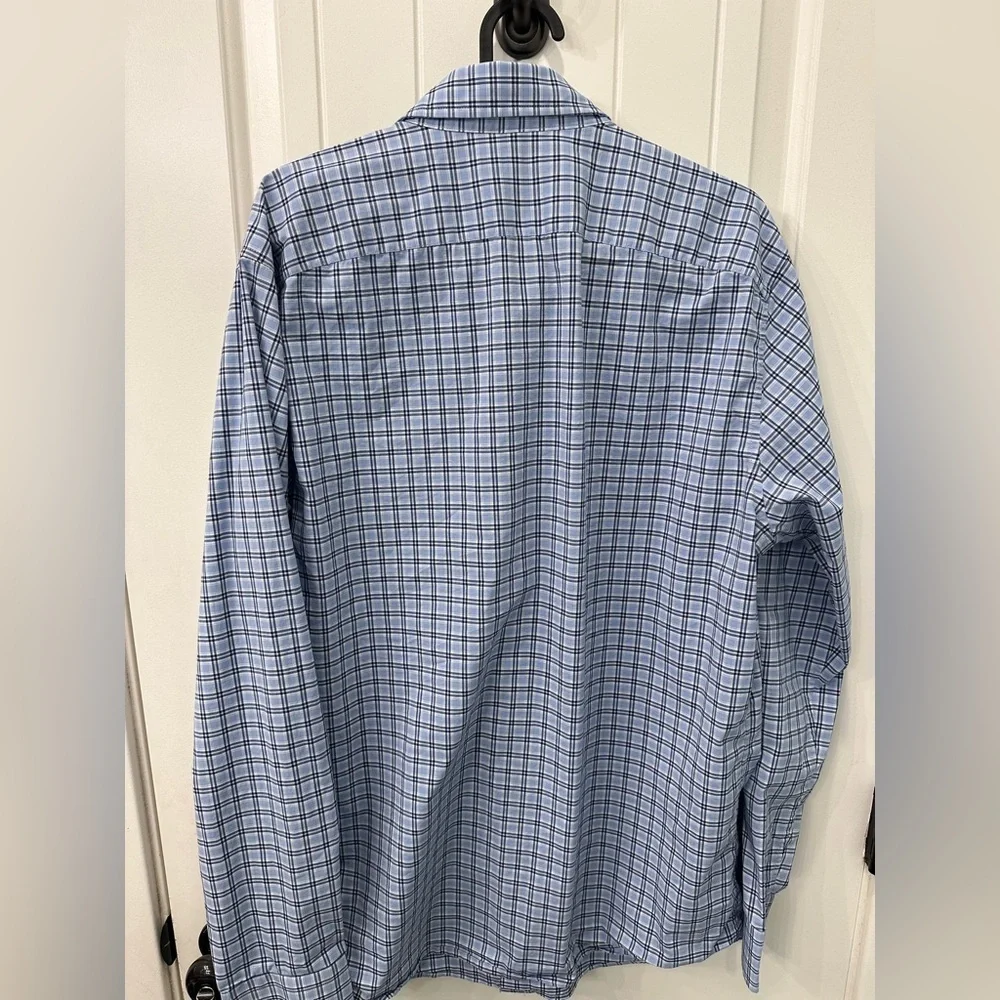 Banana Republic Men's Blue Plaid Button Down Shirt